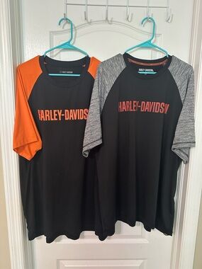 Bundle of 2 Harley-Davidson T-shirts in size 2XL.